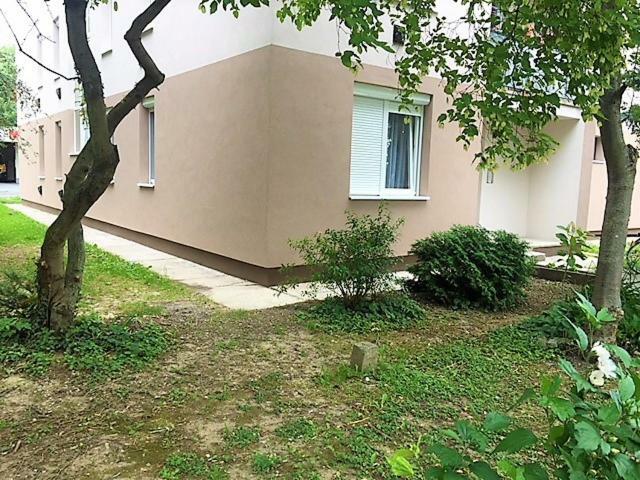Miracle Apartman Sarvar Apartment Luaran gambar
