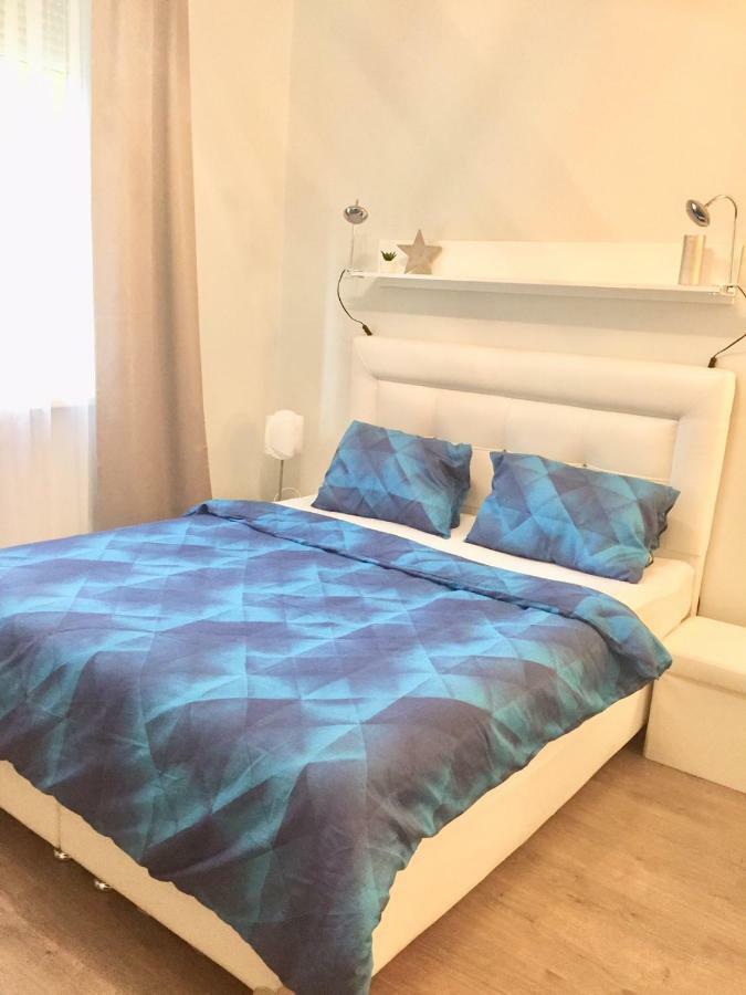 Miracle Apartman Sarvar Apartment Luaran gambar