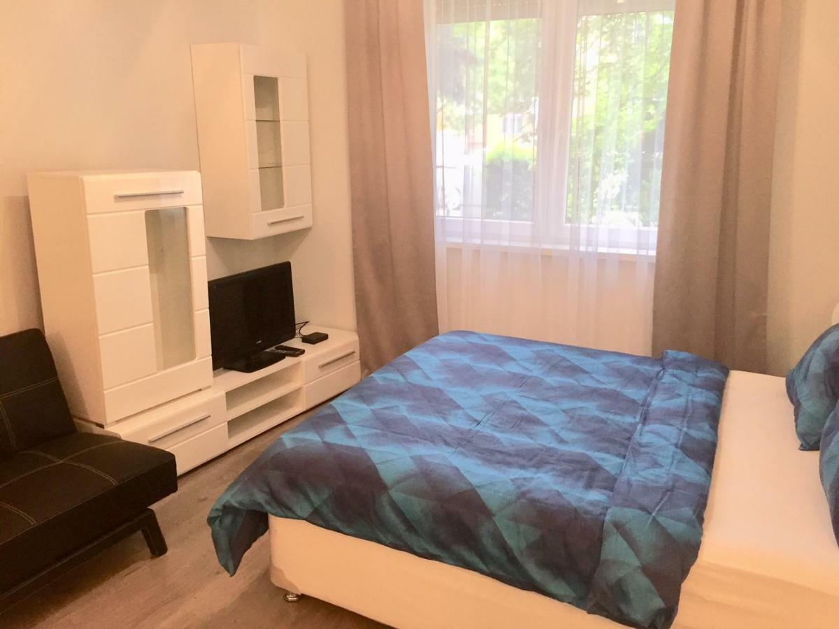 Miracle Apartman Sarvar Apartment Luaran gambar